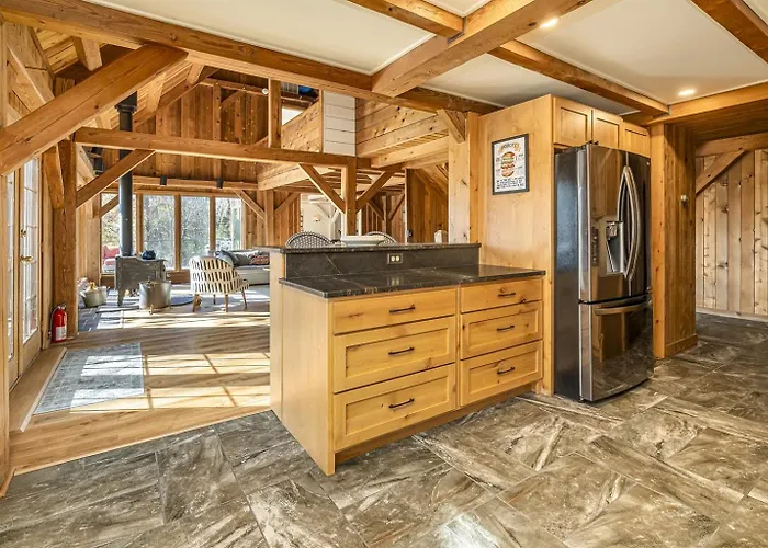 Wood Stove, Pool Table & Dock Goreville
