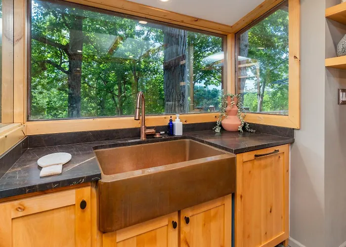 Wood Stove, Pool Table & Dock *