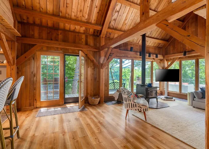 Wood Stove, Pool Table & Dock Ferienhaus
