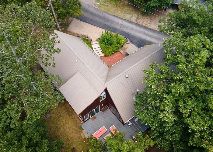 Ferienhaus Wood Stove, Pool Table & Dock Goreville